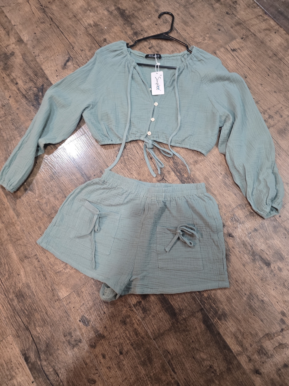Simplee Apparel Sage Green Cropped Shorts Set